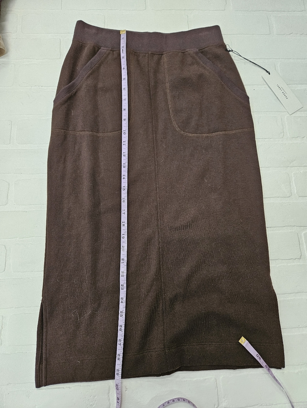 Set Of Two Sweatshirts And Skirt - Picture 2 of 14